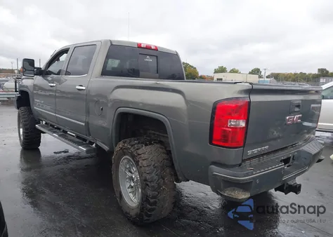 2018 GMC Sierra 2500Hd Denali из США, поврежденный, VIN 1GT12UEY7JF140680